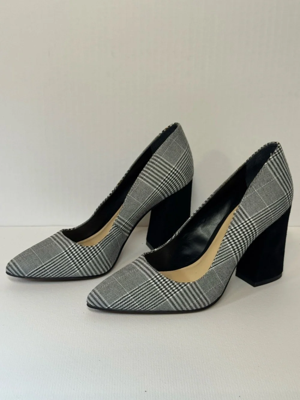 Vince Camuto Plaid Block Heel Pumps Size 6.5 Black White Glen Plaid Pointed Toe